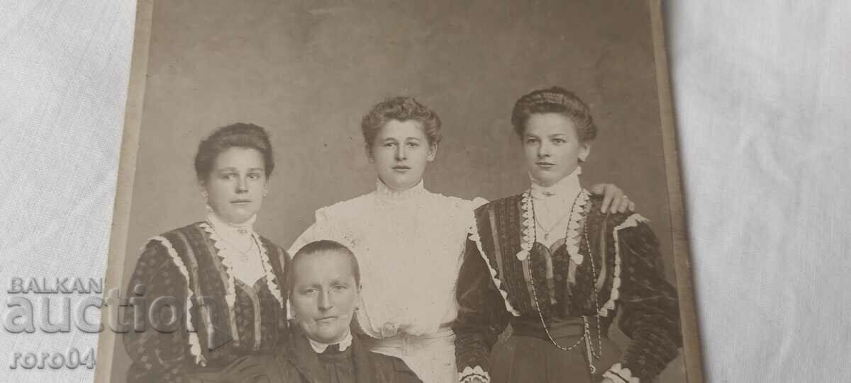 OLD PHOTO - CARDBOARD - 5 OLD PHOTO - CARDBOARD - 5