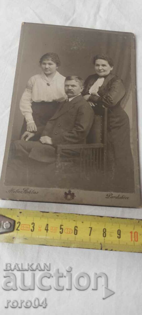 OLD PHOTO - CARDBOARD - 5 OLD PHOTO - CARDBOARD - 5