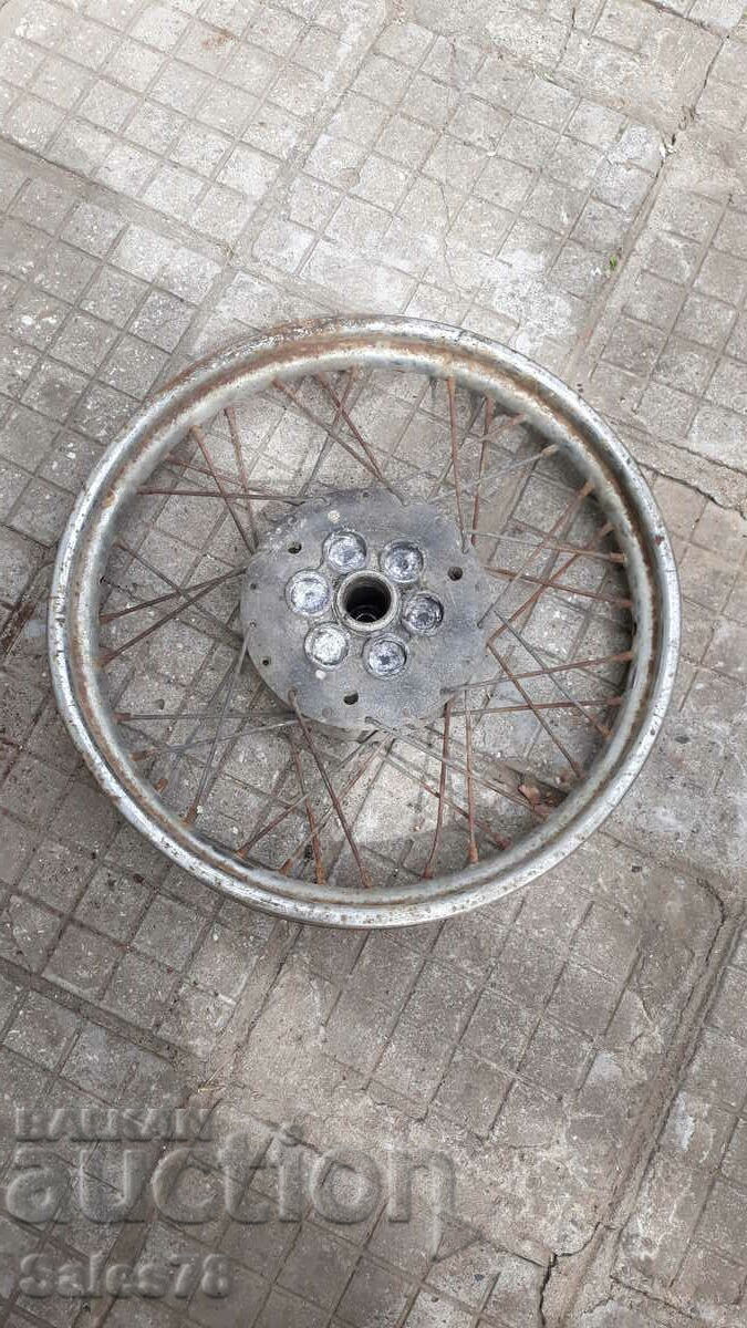 Καπάκι για ένα παλιό ποδήλατο Καπάκι για ένα παλιό ποδήλατο