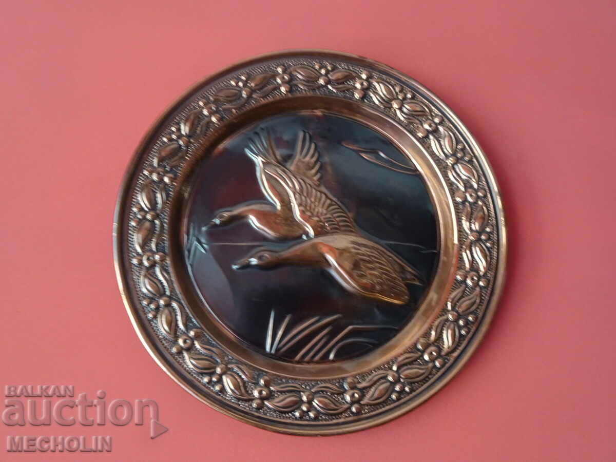 Delivery of WALL DECORATION PANEL PLATE HUNTING MOTIF