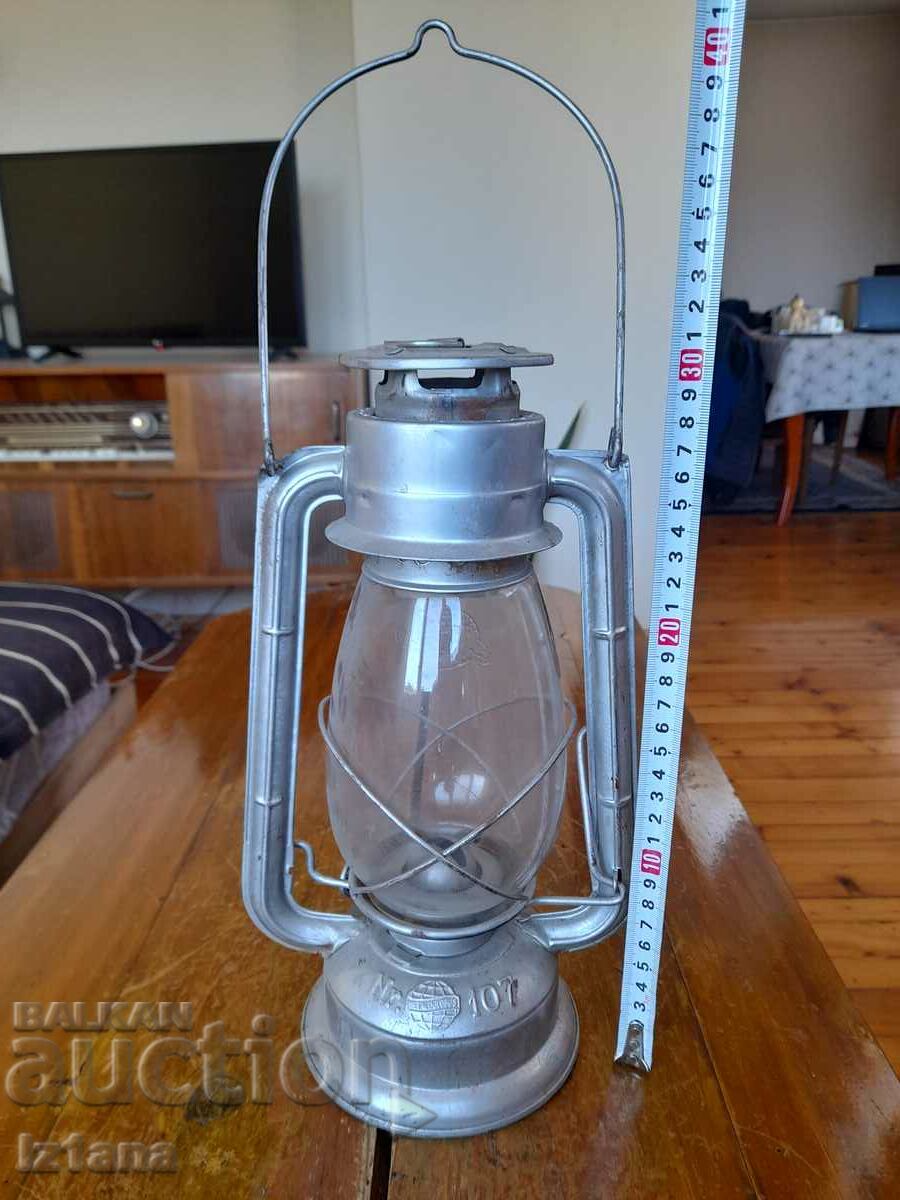 Delivery of Old Globus gas lantern Delivery of Old Globus gas lantern