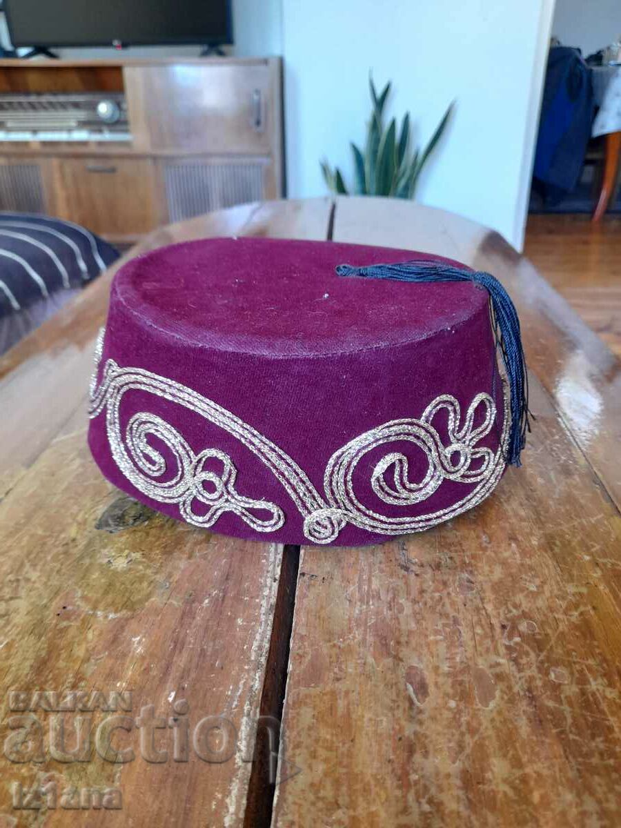 Auction Old Fes Hat Auction Old Fes Hat