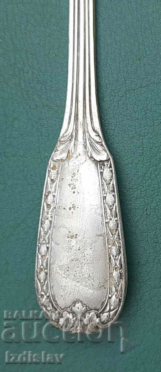 Δημοπρασία Ένα όμορφο επάργυρο κουτάλι γύρω στο 1920 Δημοπρασία Ένα όμορφο επάργυρο κουτάλι γύρω στο 1920