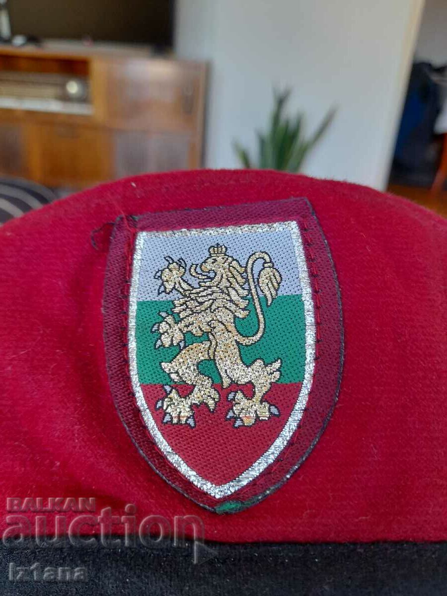 Auction  Old military beret, hat