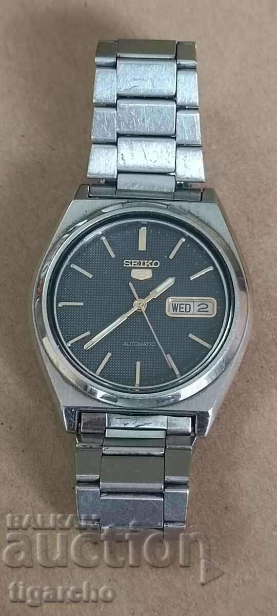 Auction Seiko5 watch Auction Seiko5 watch