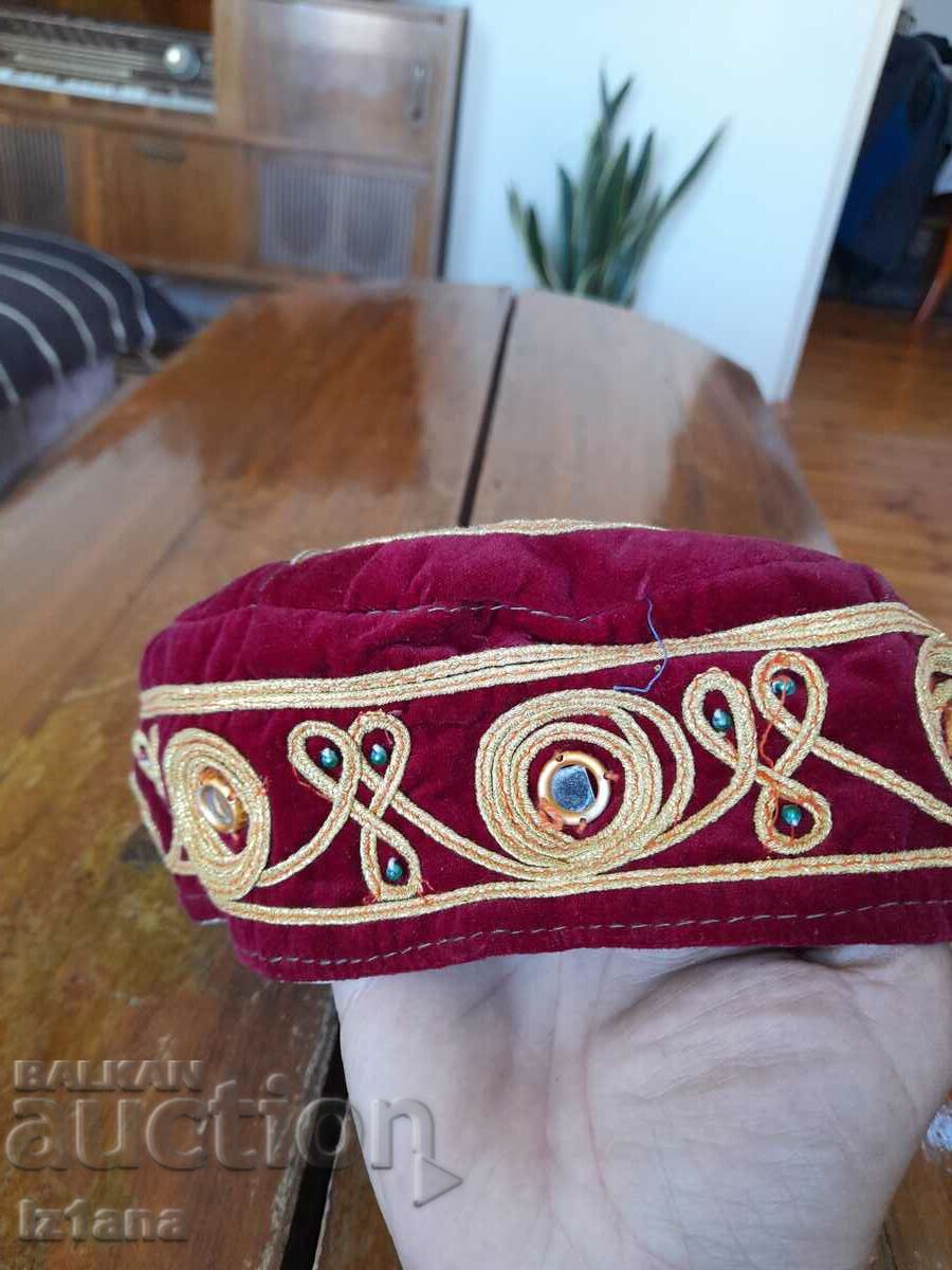 Old ethnic hat with price 42.00 BGN | € 21.47 Old ethnic hat with price 42.00 BGN | € 21.47