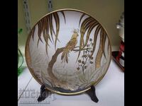 Plate painted with 24 carat gold