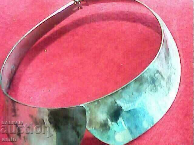 Delivery of beautiful mithala necklace for costume Delivery of beautiful mithala necklace for costume