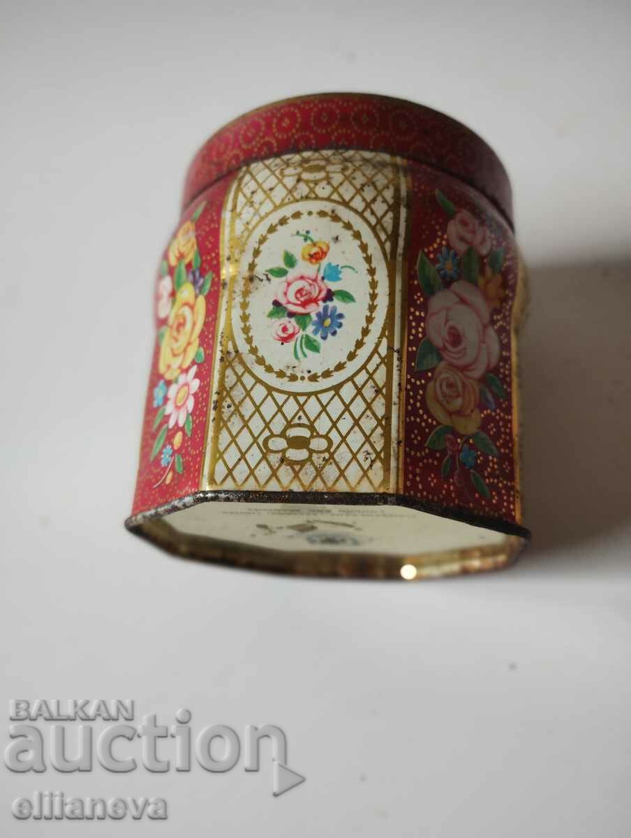 Auction Metal retro box Auction Metal retro box