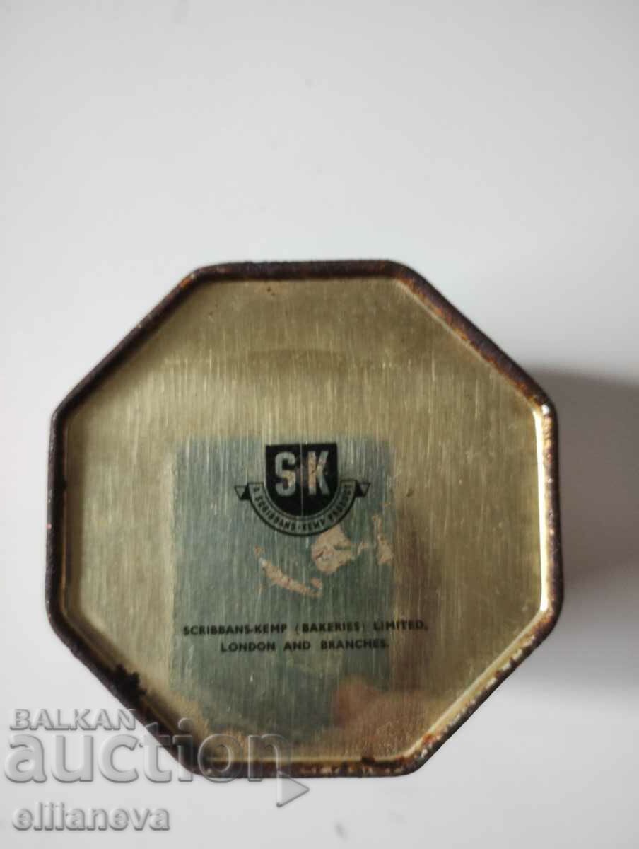 Delivery of Metal retro box Delivery of Metal retro box