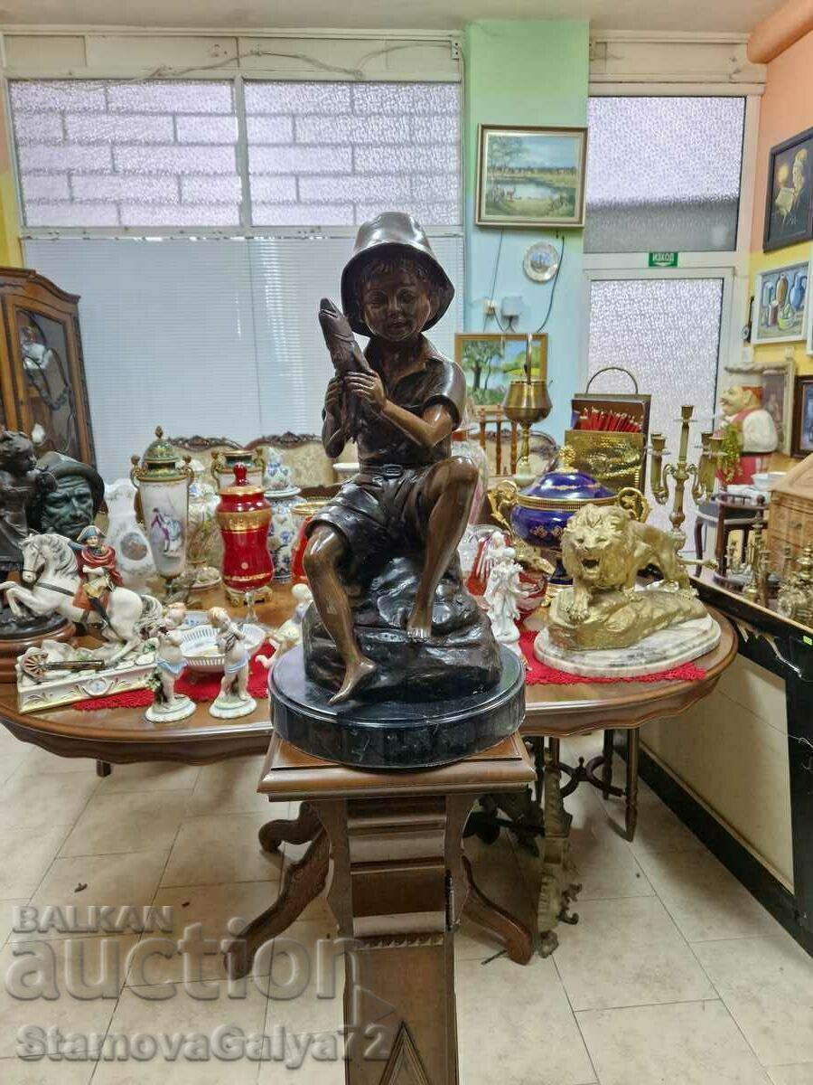 A wonderful antique collectible bronze figure with price 1597.00 BGN | € 816.53 A wonderful antique collectible bronze figure with price 1597.00 BGN | € 816.53