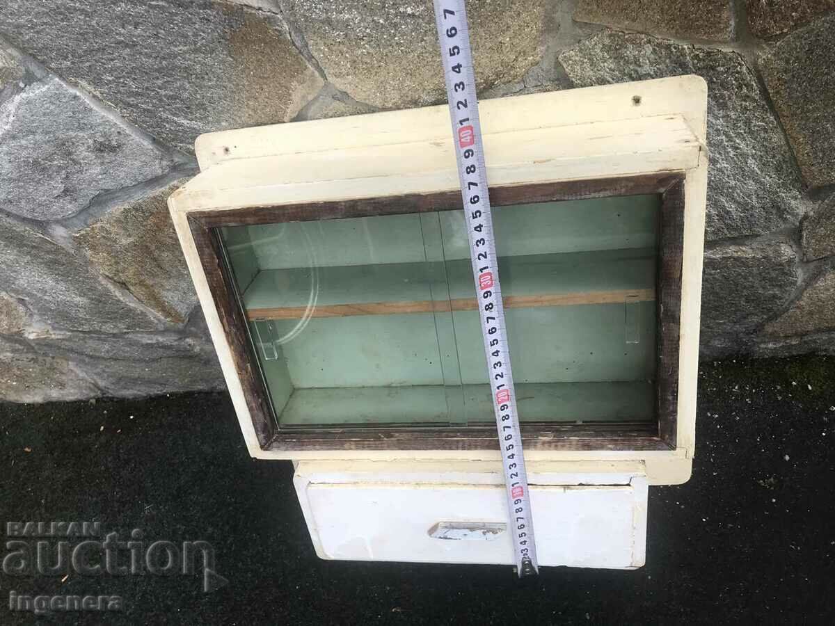 DUPUL DE PERETE CUTIE DE MEDICINA LEMN ANTICHI cu preț 55.00 BGN | € 28.12