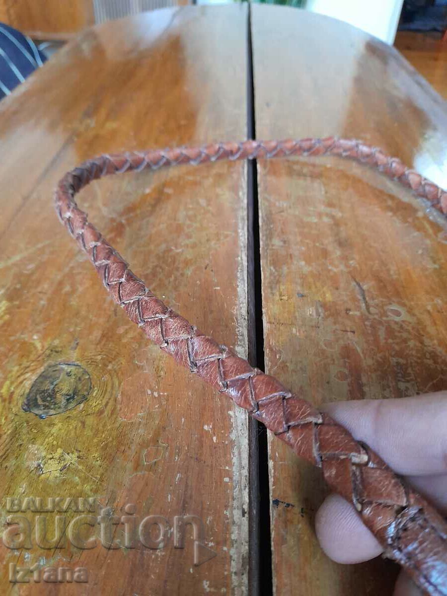 Cureaua de piele pentru femei in varsta cu preț 11.00 BGN | € 5.62 Cureaua de piele pentru femei in varsta cu preț 11.00 BGN | € 5.62