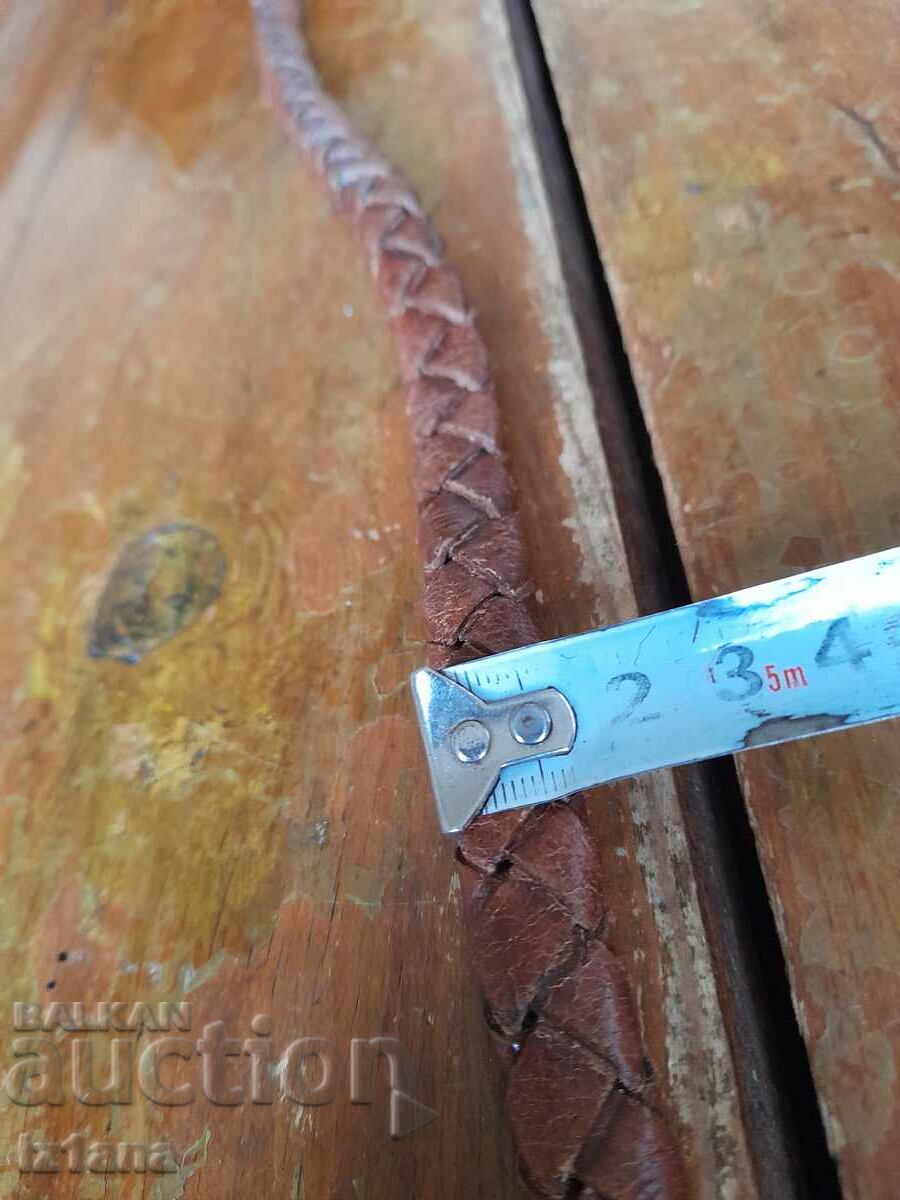 Livrarea Cureaua de piele pentru femei in varsta Livrarea Cureaua de piele pentru femei in varsta