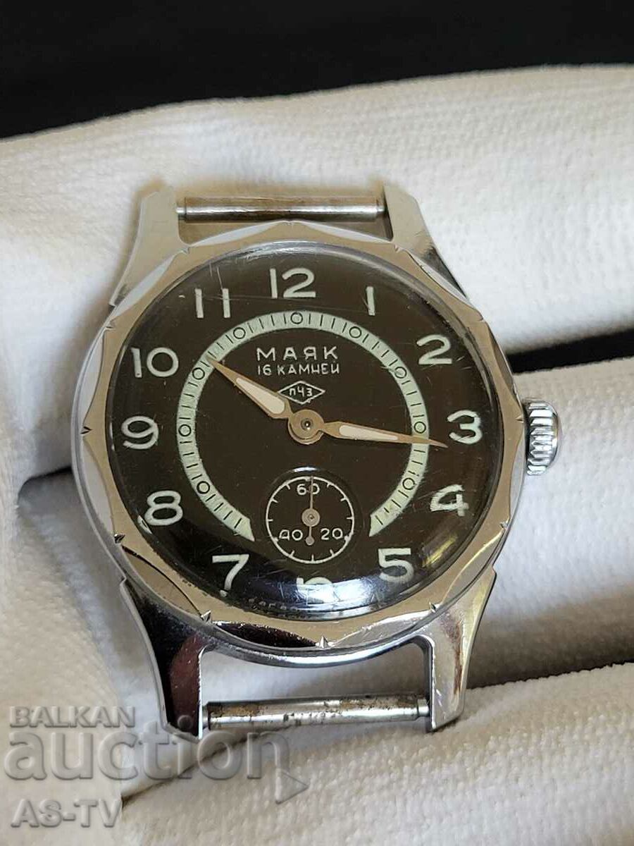 Съветски часовник Маяк