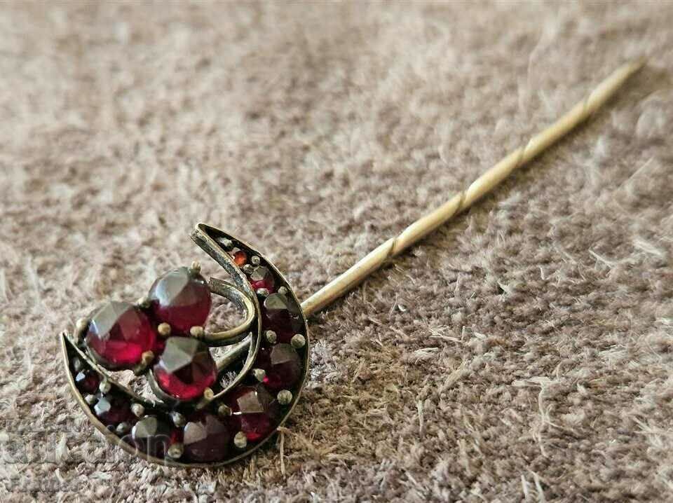 Pin Brooch Ottoman with Hand polished garnets 19th century