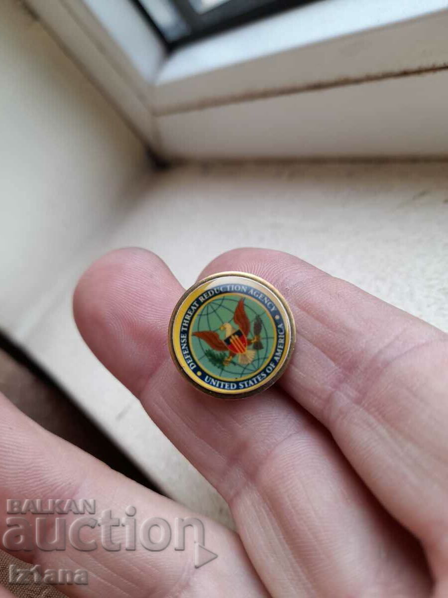 Delivery of DTRA USA badge Delivery of DTRA USA badge