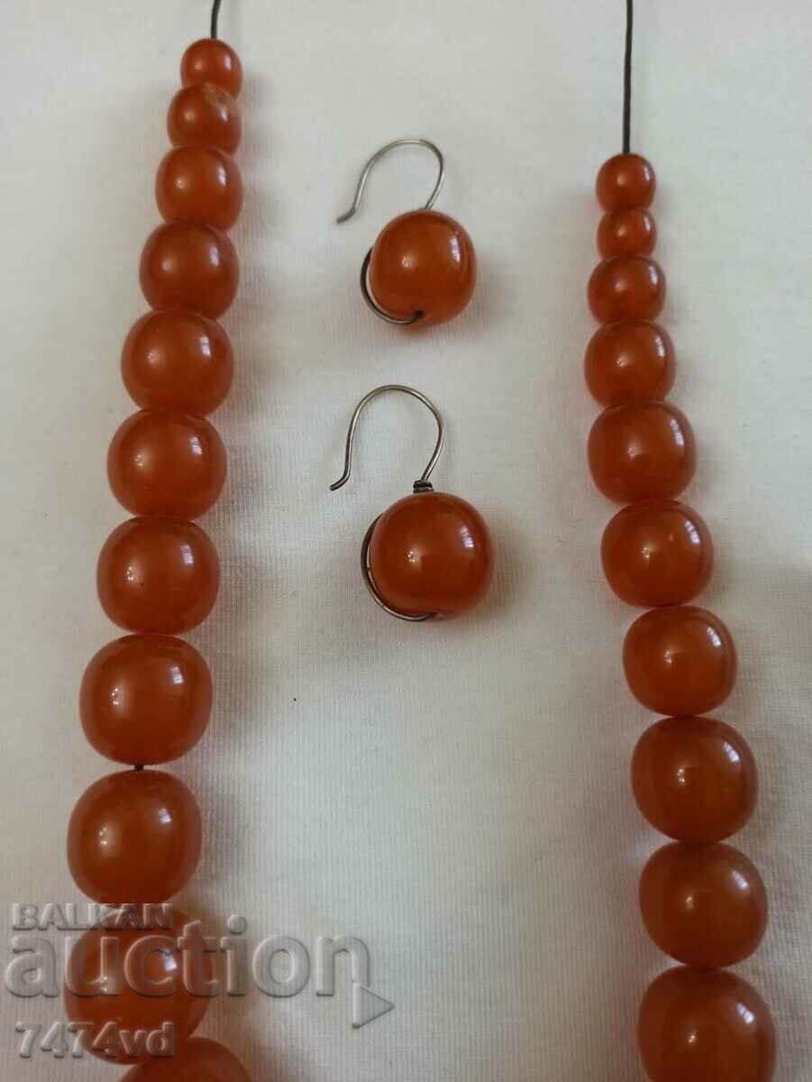Old Russian amber necklace with round, solid beads and earrings - 7