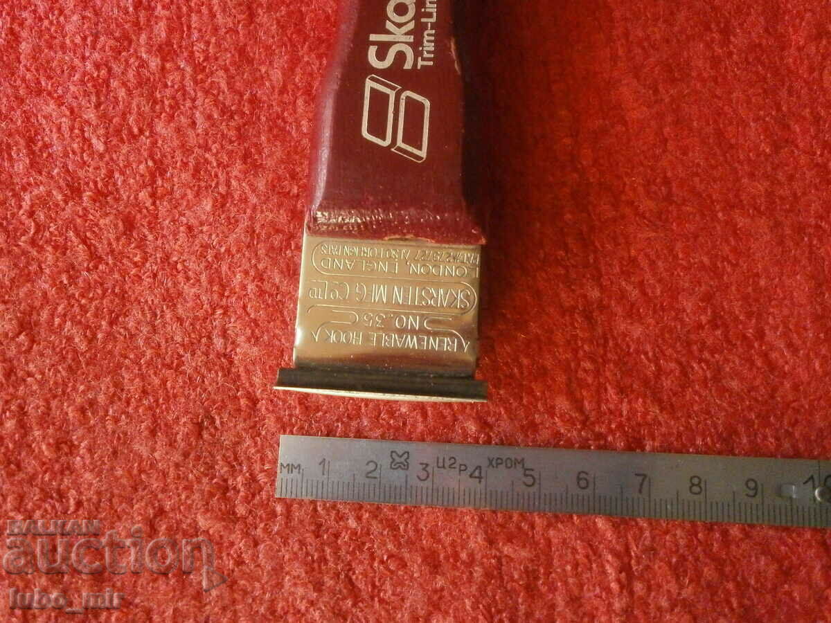 Delivery of OLD WOOD SCRAPER Delivery of OLD WOOD SCRAPER