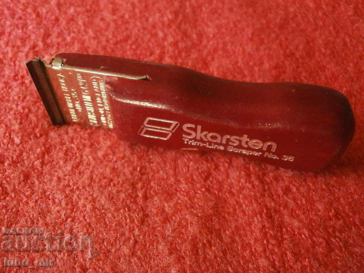 OLD WOOD SCRAPER - 6 OLD WOOD SCRAPER - 6