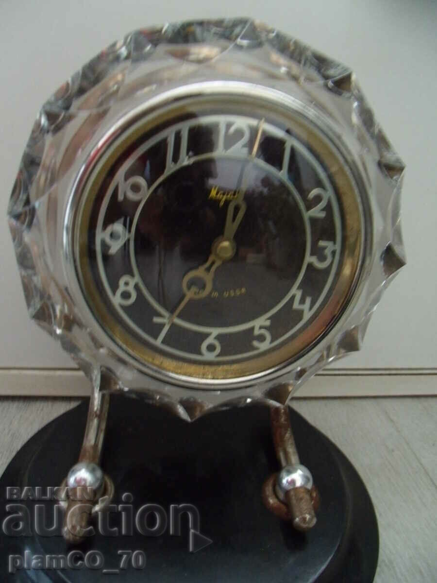 №*7482 стар настолен часовник - Маяк