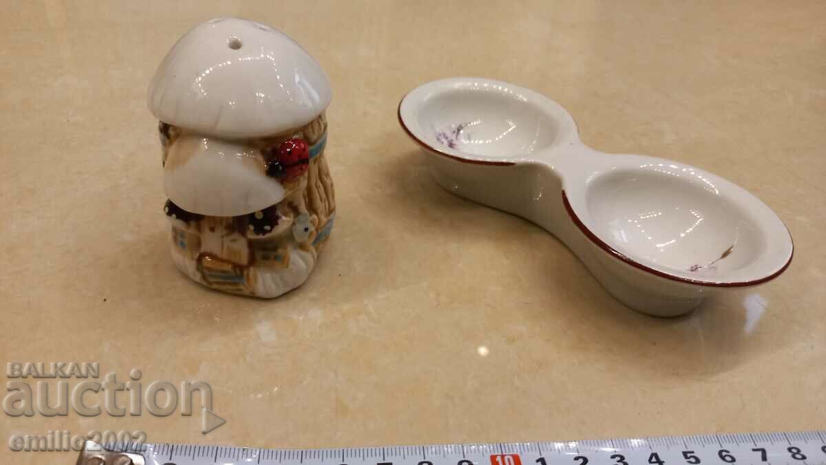 Porcelain salt shakers retro social with price 4.00 BGN | € 2.05