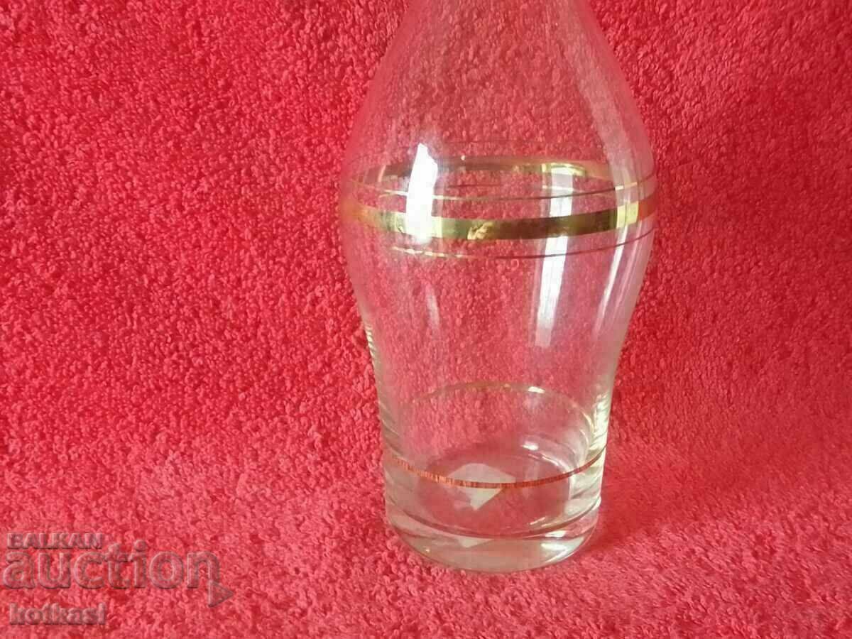 Urcior din sticla veche Carafa margini aurii aurite cu preț 10.50 BGN | € 5.37