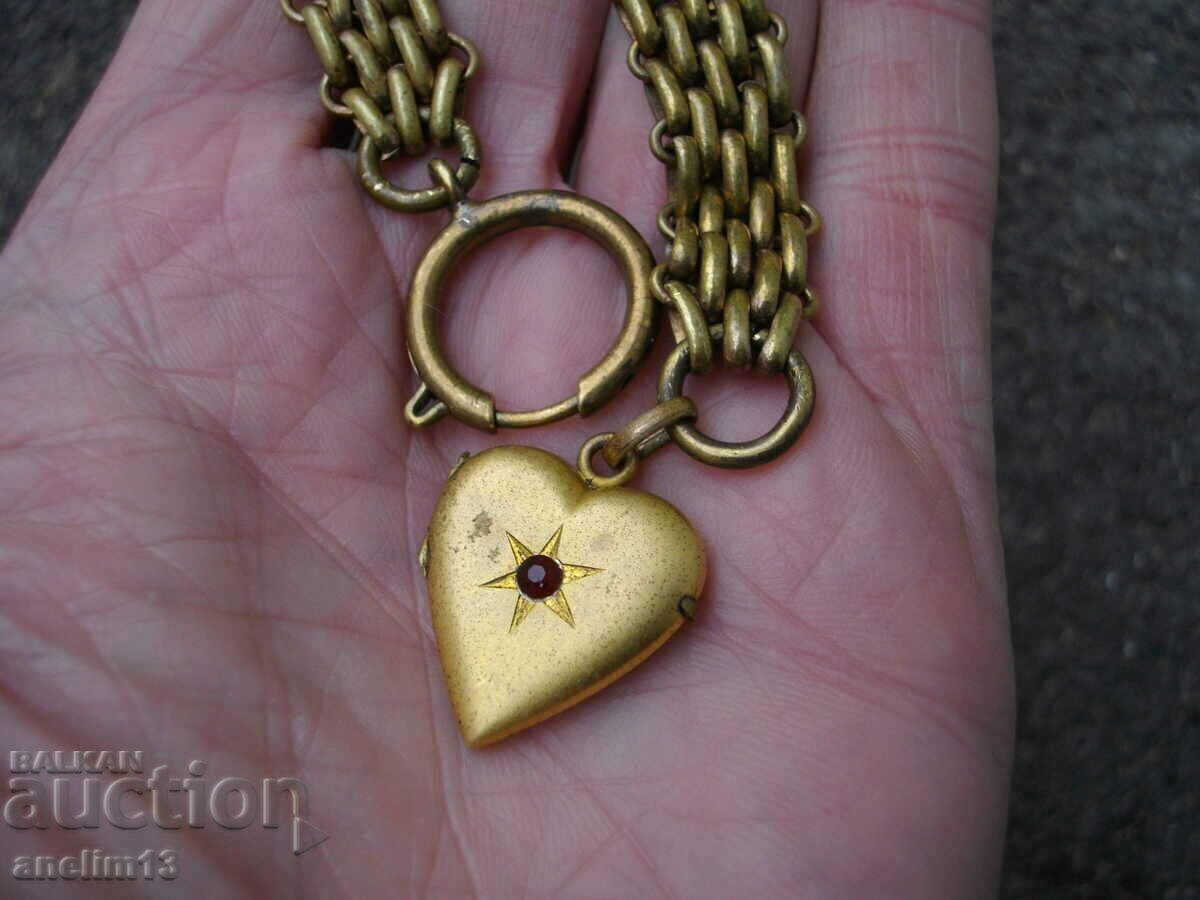 Auction OLD POCKET WATCH CASE WITH PICTURE HEART PENDANT Auction OLD POCKET WATCH CASE WITH PICTURE HEART PENDANT