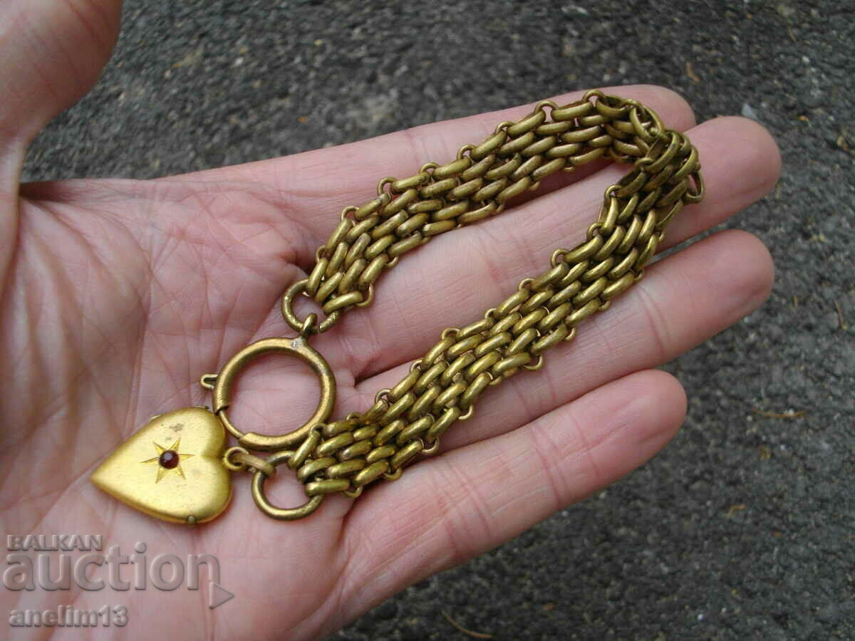 Delivery of OLD POCKET WATCH CASE WITH PICTURE HEART PENDANT Delivery of OLD POCKET WATCH CASE WITH PICTURE HEART PENDANT