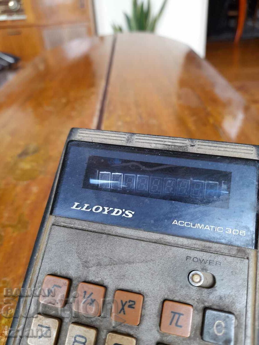 Auction Old Lloyds calculator Auction Old Lloyds calculator