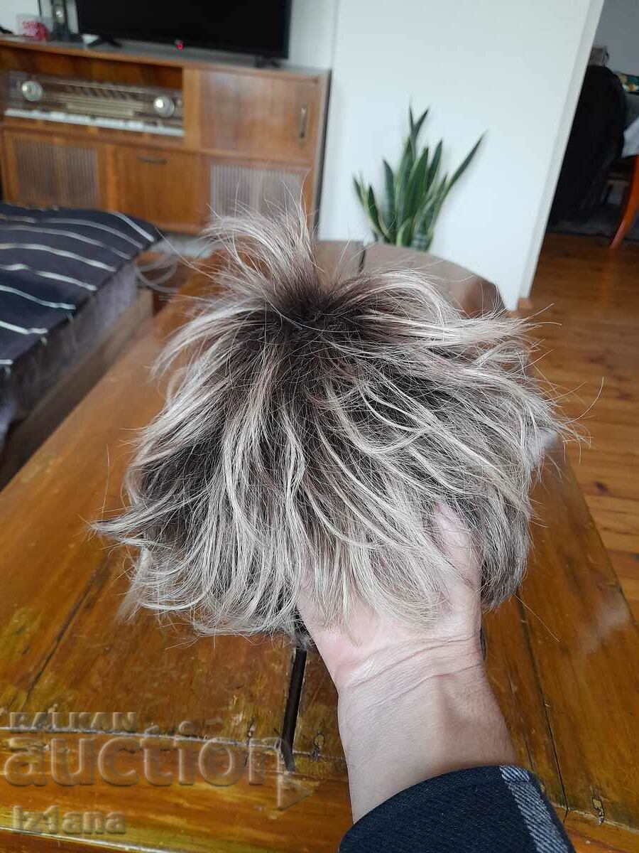 An old wig with price 16.00 BGN | € 8.18 An old wig with price 16.00 BGN | € 8.18
