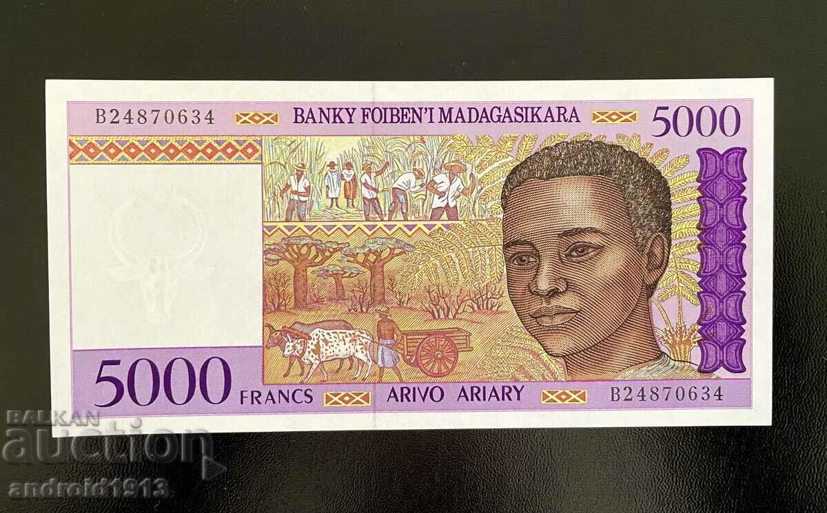 MADAGASCAR - 5000 FRANC 1995, P-78b, UNC with price 39.98 BGN | € 20.44