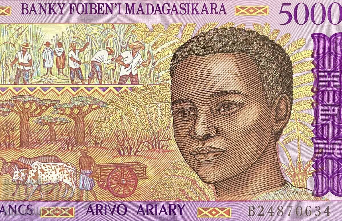Delivery of MADAGASCAR - 5000 FRANC 1995, P-78b, UNC