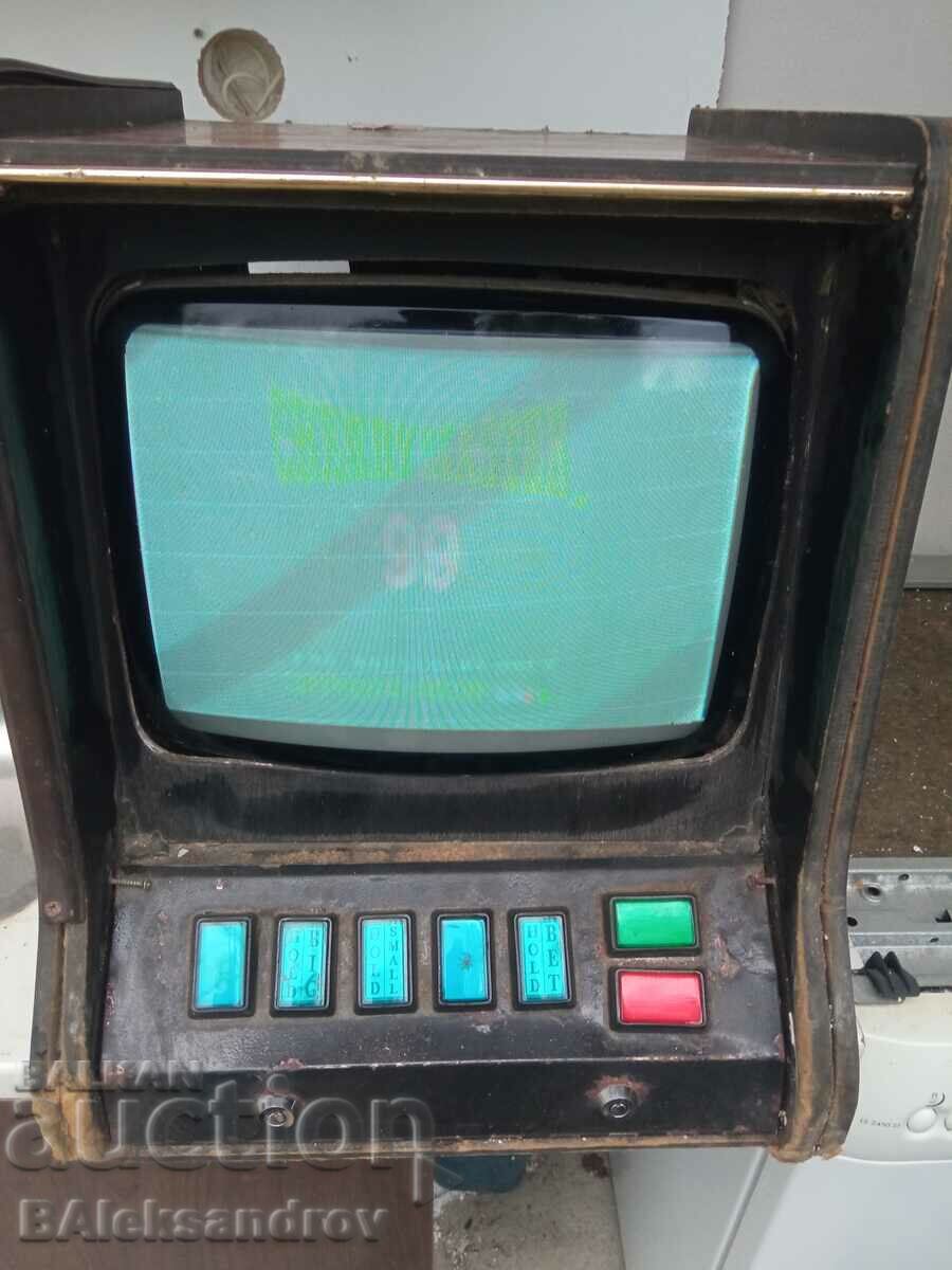 Un slot machine din trecutul recent