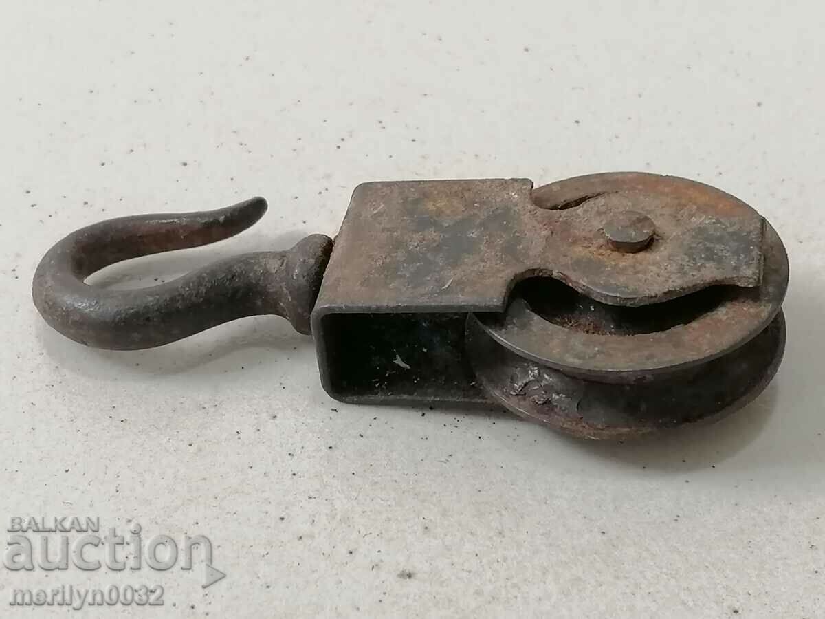Old wrought pulley polyspast wrought iron pulley pulley - 5