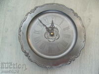 No.*7483 old clock - metal / pewter - zinn