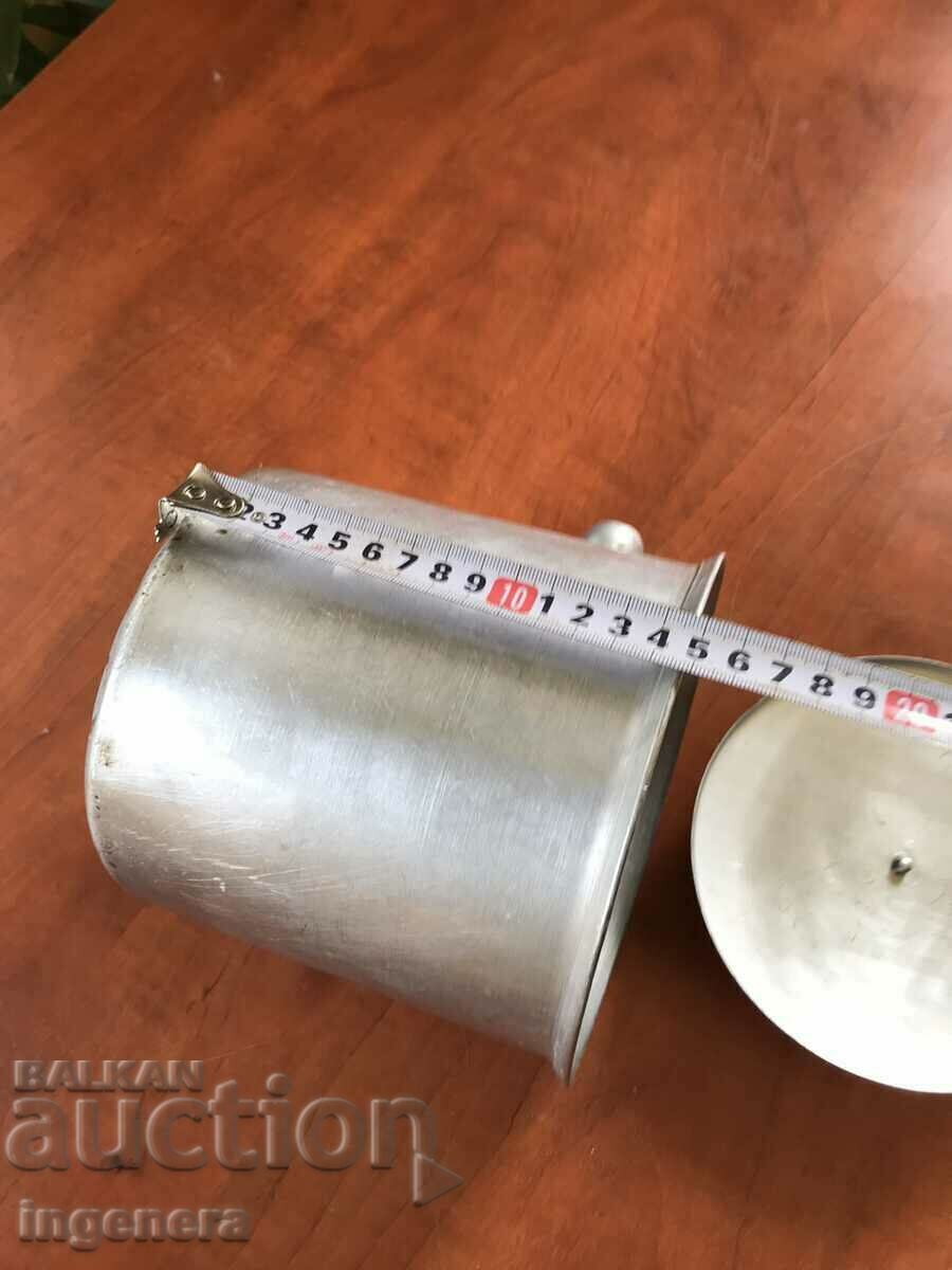 Auction VESSEL FOR BOILING MILK ON A WATER BATH ALUMINUM Auction VESSEL FOR BOILING MILK ON A WATER BATH ALUMINUM