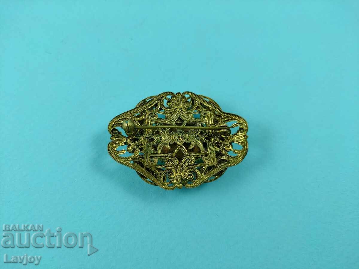 Delivery of Gilt old brooch # openwork stones Delivery of Gilt old brooch # openwork stones
