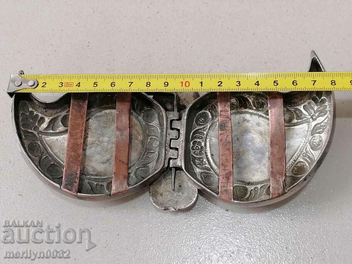 Renaissance hammered mother-of-pearl silver 19th century with price 850.00 BGN | € 434.60