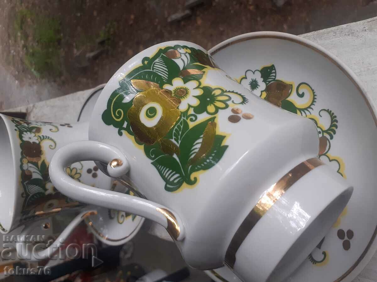 Delivery of Russian porcelain gilt two large cups with saucer stamps