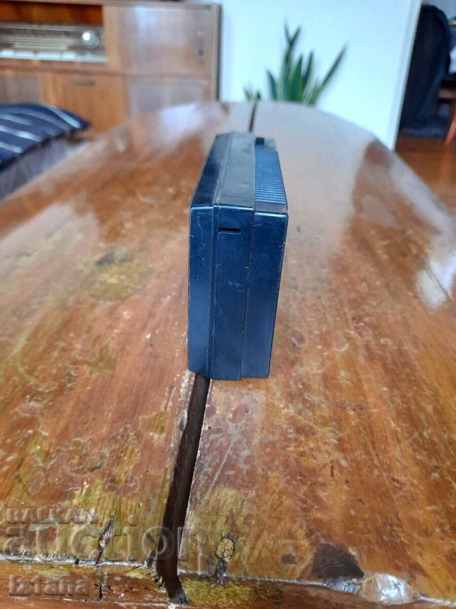 Delivery of Old radio, radio receiver Electronic Delivery of Old radio, radio receiver Electronic