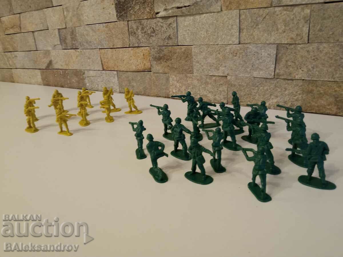 Lot of soldiers 30 pcs. with price 9.00 BGN | € 4.60 Lot of soldiers 30 pcs. with price 9.00 BGN | € 4.60