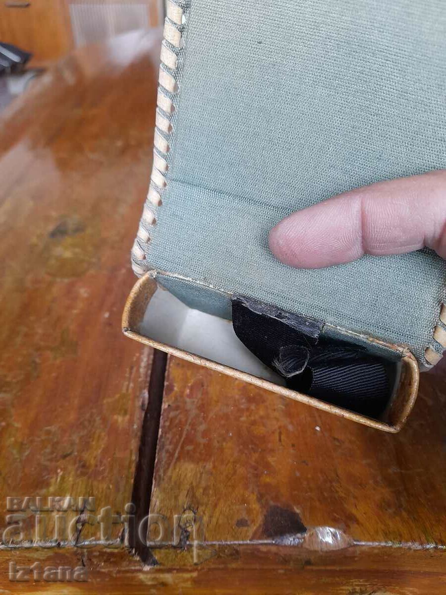 Old leather card case - 5
