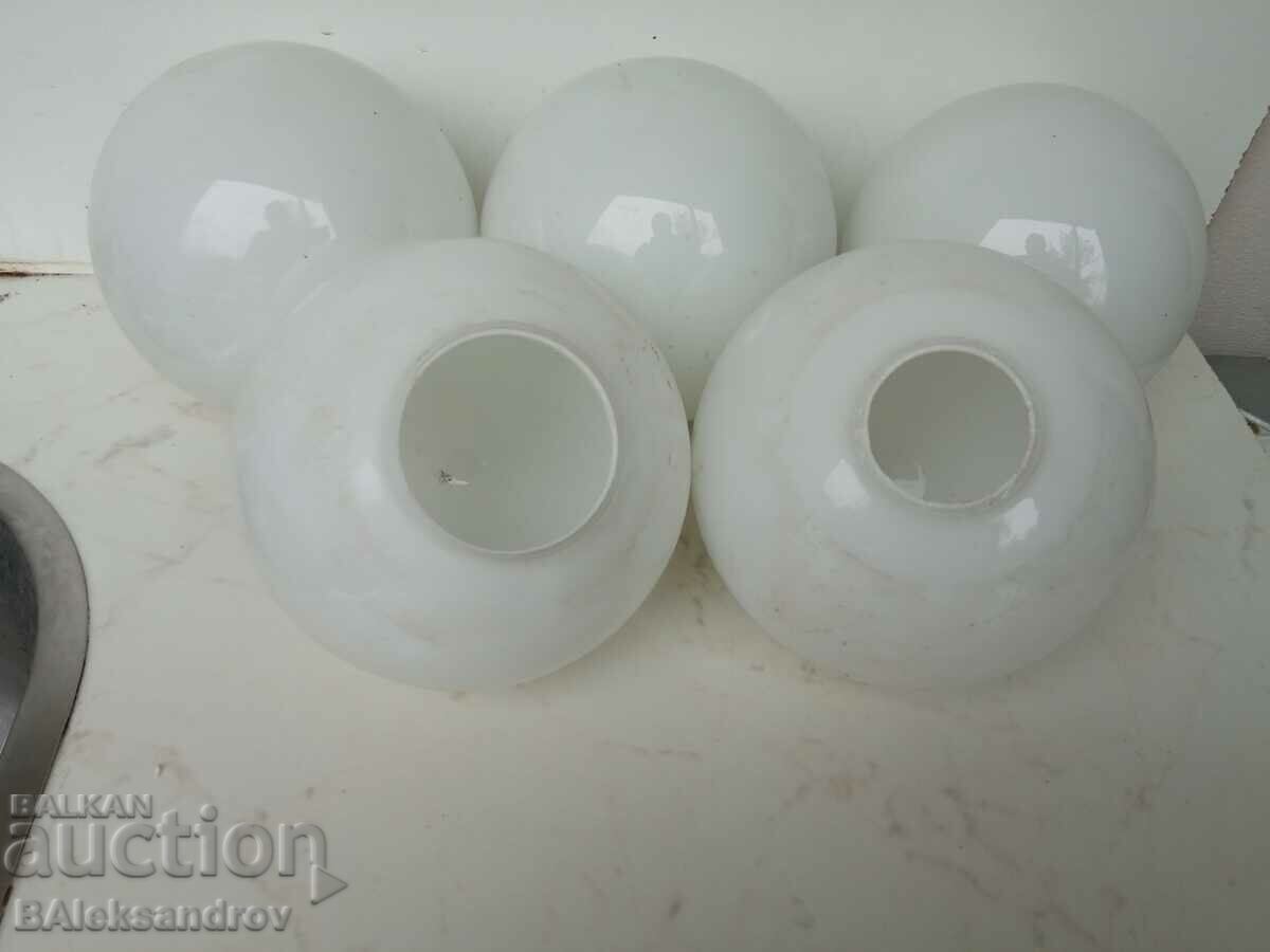 Auction Lot of five round pollinator jars Auction Lot of five round pollinator jars