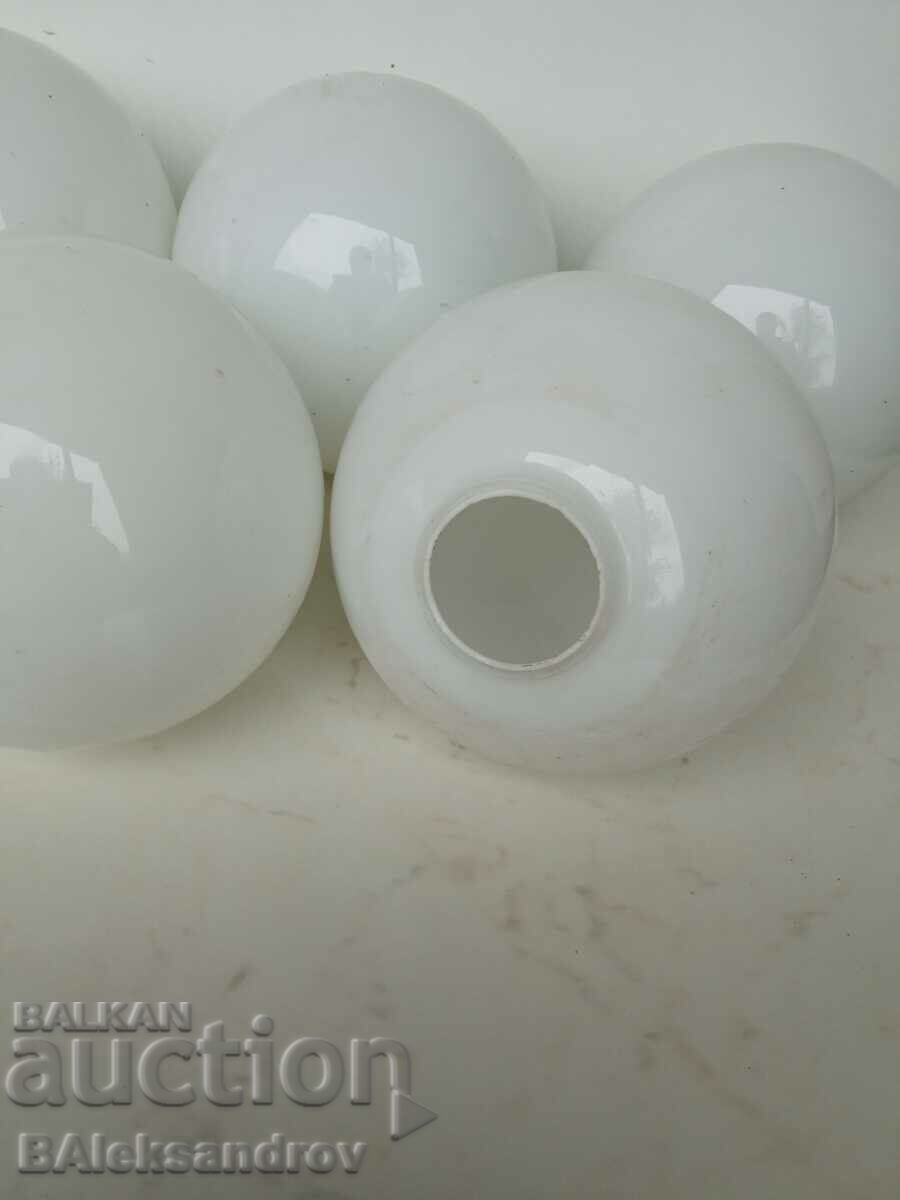 Delivery of Lot of five round pollinator jars Delivery of Lot of five round pollinator jars