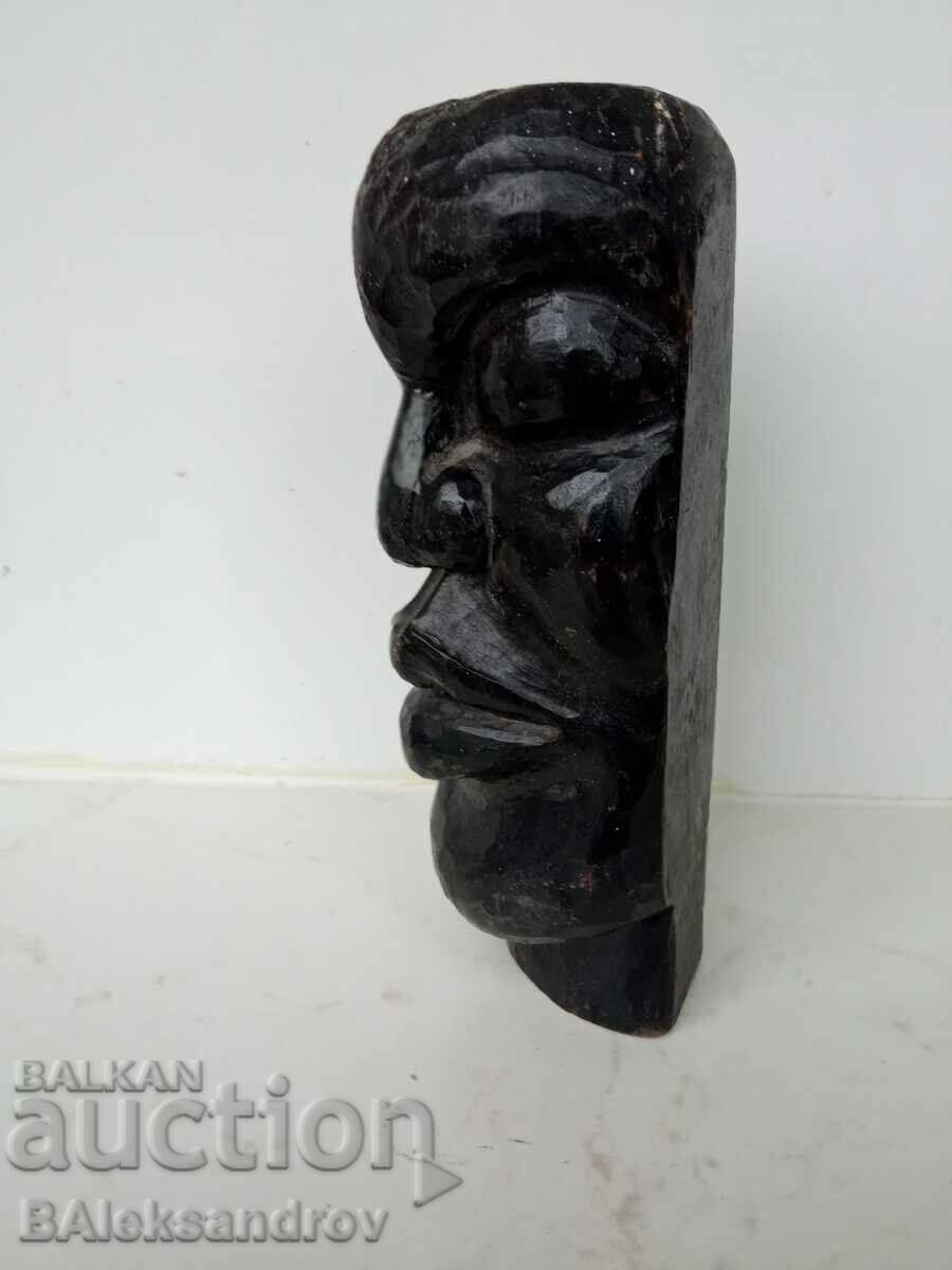 Auction Interesting carved figure, face Auction Interesting carved figure, face