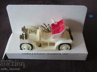 1/36 Old Czechoslovak social cart Igra Voituretta. Nova