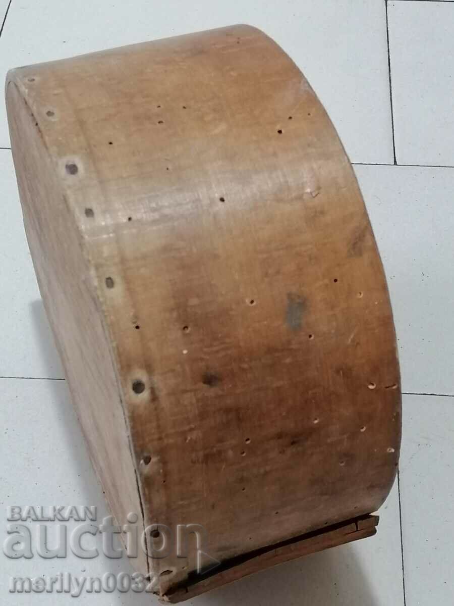 Delivery of Antique wooden children's crib Delivery of Antique wooden children's crib