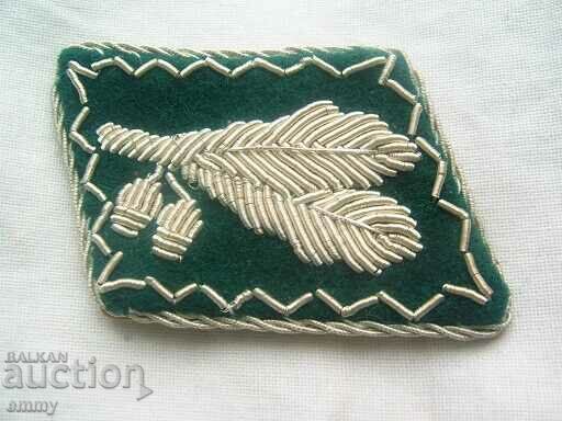 Auction Silk embroidered anklets Auction Silk embroidered anklets