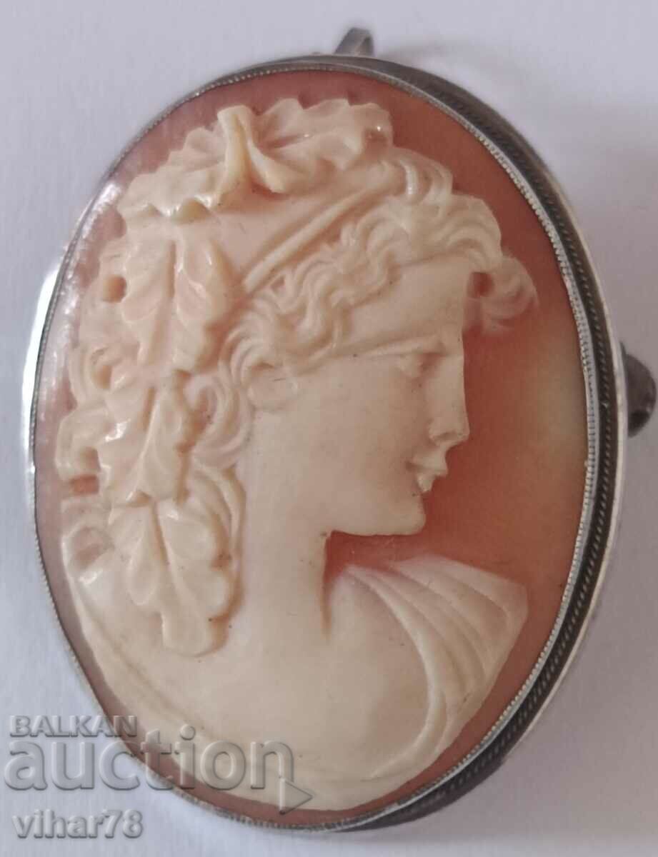 Old silver beautiful cameo brooch